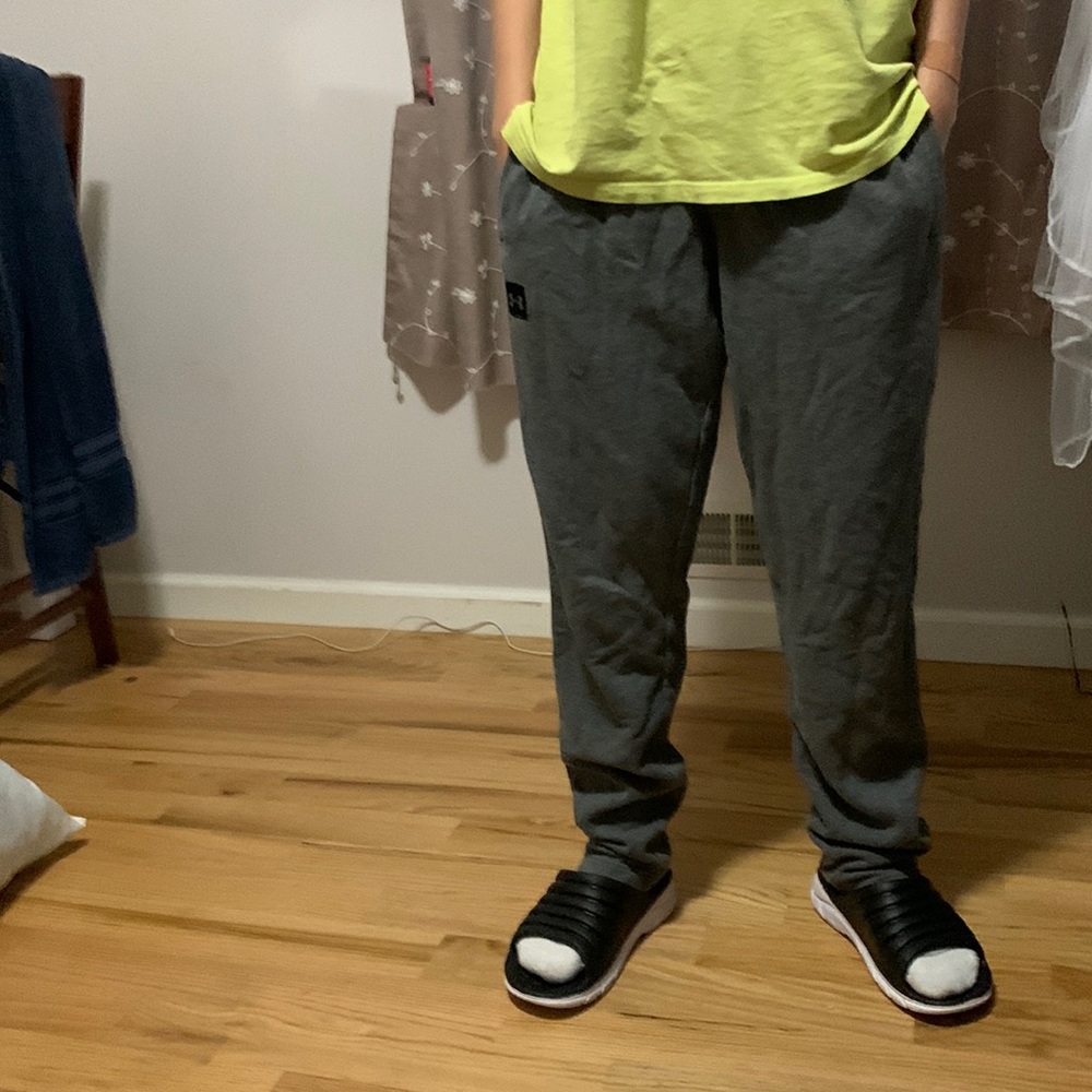 Under Armour Gray Medium SweatPants